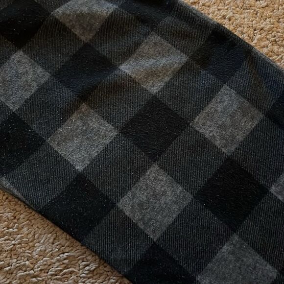 Old Navy Youth boys size large (10/12) gray & black polyester pajama pants. - Picture 7 of 7